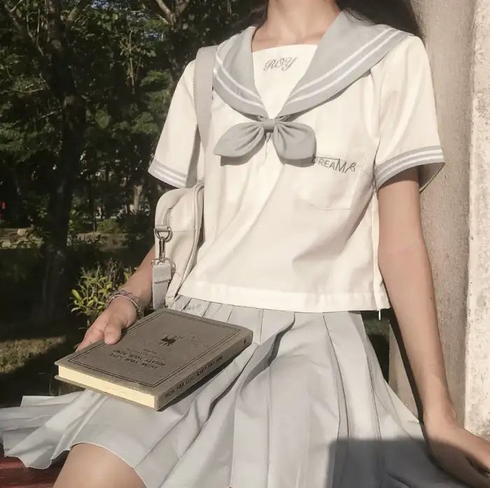 欧内斯特上学